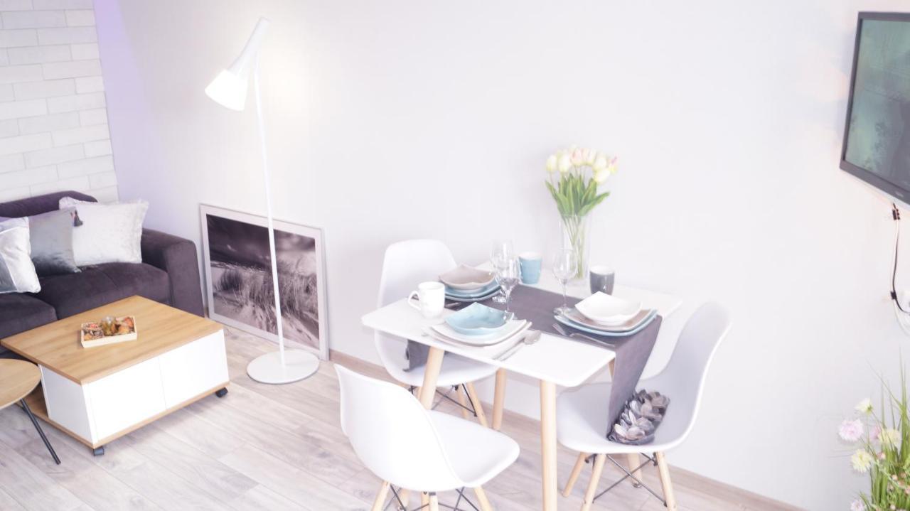 Apartament Baltycka 17B 코워브제크 외부 사진