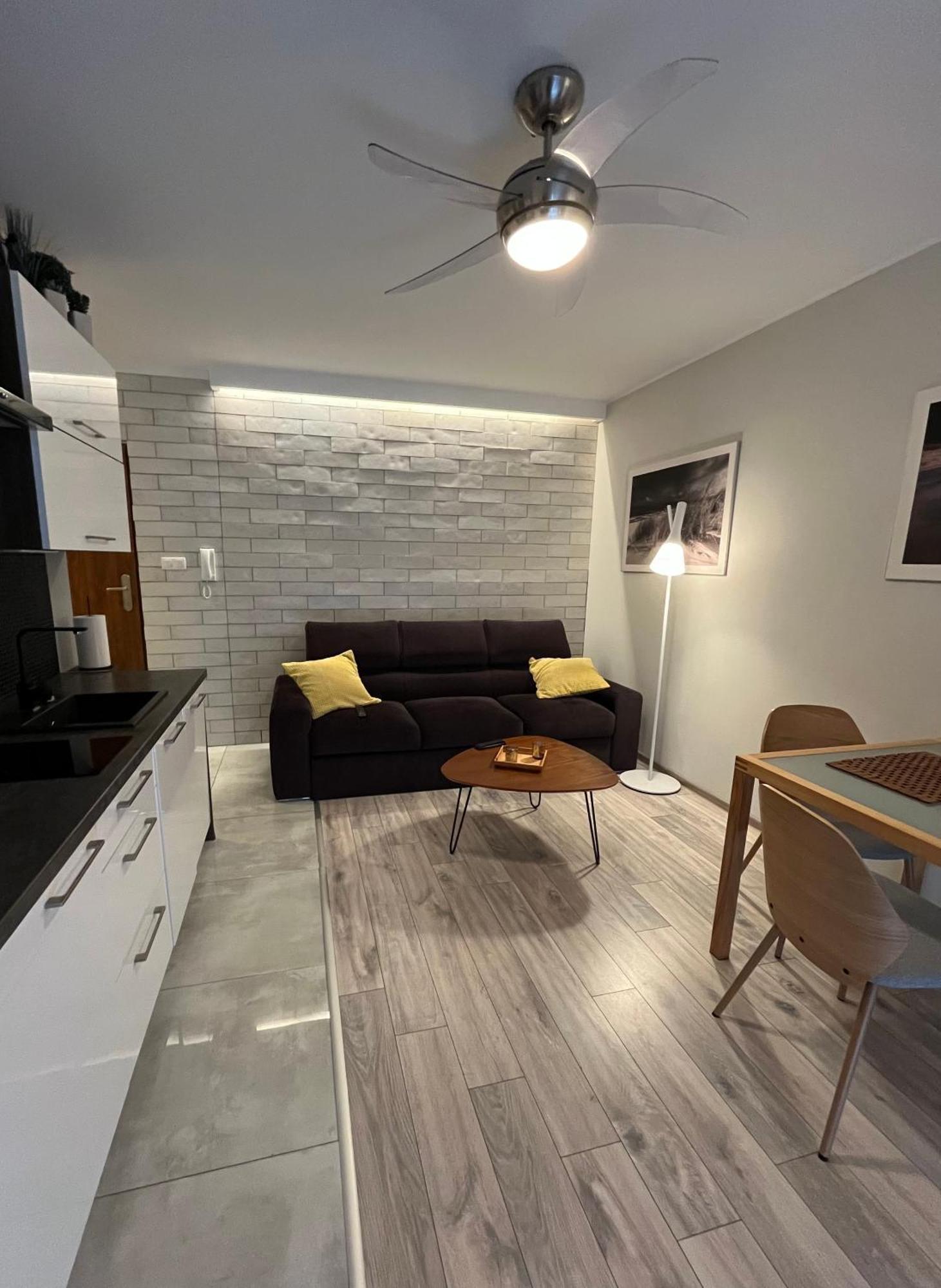 Apartament Baltycka 17B 코워브제크 외부 사진